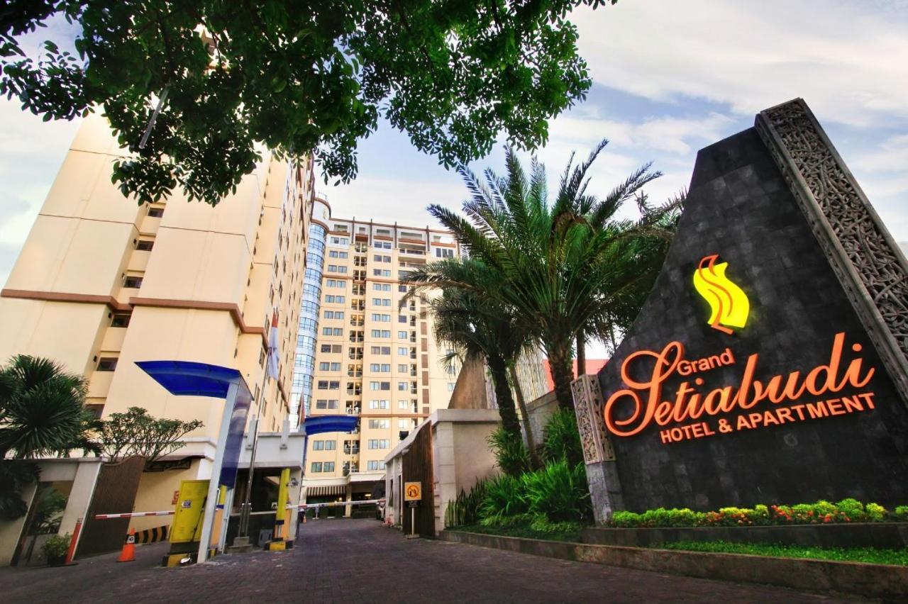 Youre At - Grand Setiabudhi Apartment Bandung Luaran gambar